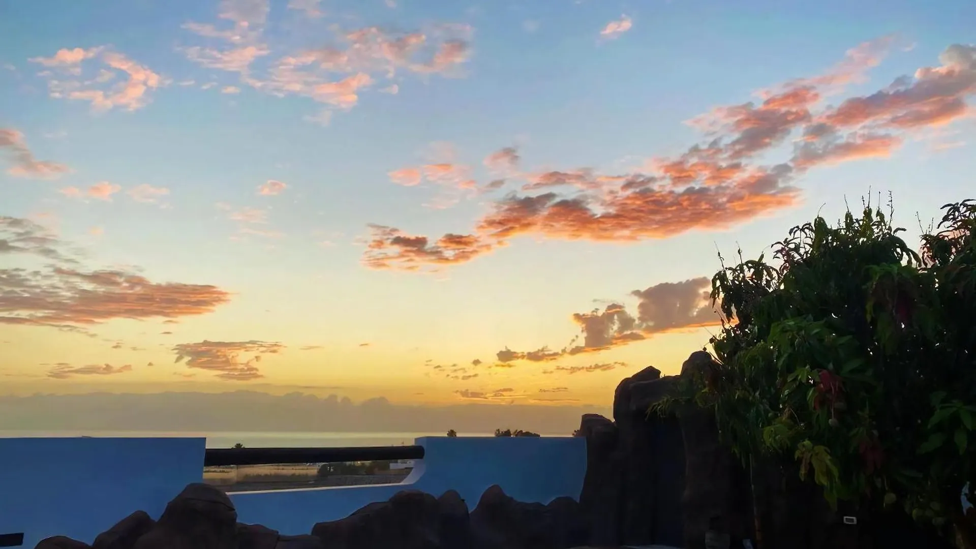 Luxurioese Ferienvilla Fuer Vier Personen Costa Adeje  Costa Adeje (Tenerife)
