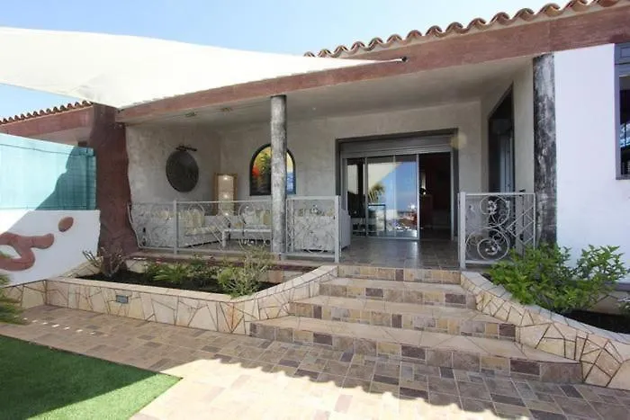 Luxurioese Ferienvilla Fuer Vier Personen Costa Adeje  Holiday home Costa Adeje (Tenerife)